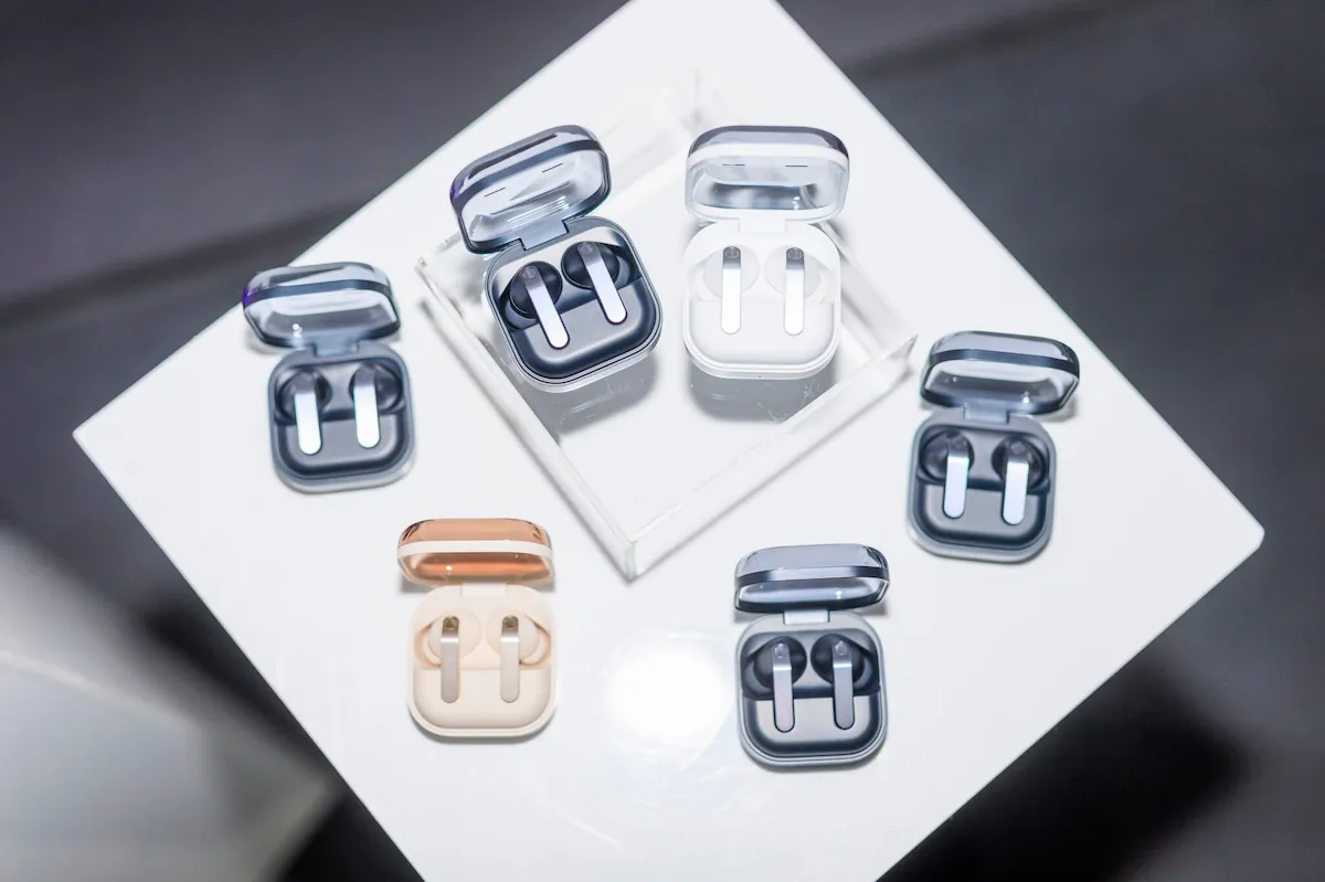 Turule jõuab Samsungi Galaxy Buds4 seeria, mis ühendab tipptasemel heli ja täiustatud kasutusmugavuse.